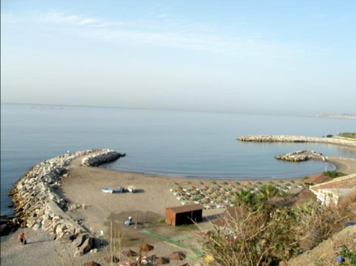 Espectacular apartamento en primera línea de playa Benalmádena Exterior foto