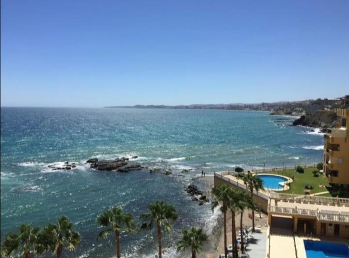 Espectacular apartamento en primera línea de playa Benalmádena Exterior foto